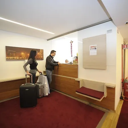 Al Marinaio Garni Hotel Trento